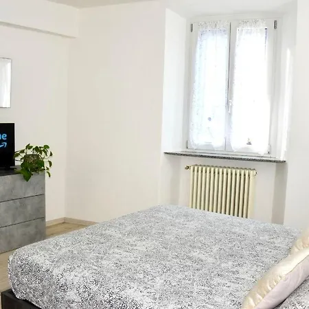 Moderno - 15 Minuti Dal Centro E Parcheggio Pubblico Gratuito *