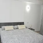 Moderno - 15 Minuti Dal Centro E Parcheggio Pubblico Gratuito 아파트 코모
