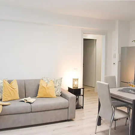 公寓 Moderno - 15 Minuti Dal Centro E Parcheggio Pubblico Gratuito
