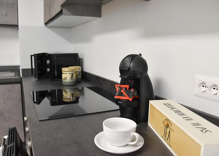 Moderno - 15 Minuti Dal Centro E Parcheggio Pubblico Gratuito 公寓