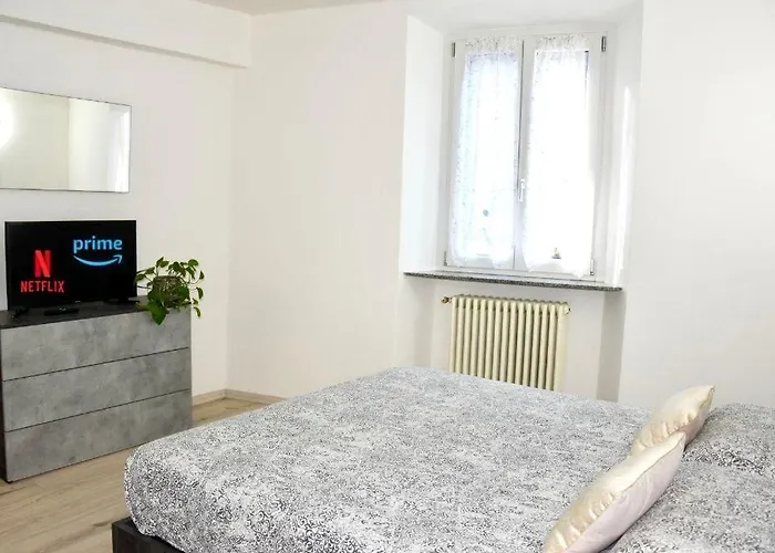 Moderno - 15 Minuti Dal Centro E Parcheggio Pubblico Gratuito *