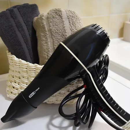 Moderno - 15 Minuti Dal Centro E Parcheggio Pubblico Gratuito Como